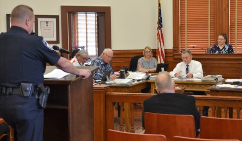 DeWitt County Constable Precinct 1 Kelly Phelps addresses the commissioners court during the proposed tax rate and budget public hearings Aug. 22. Photo by Hans Lammeman.