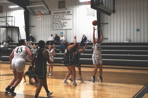 Torrin Langston scored six points in the Nov. 15 game against Luling. Photo by Mark Lube.