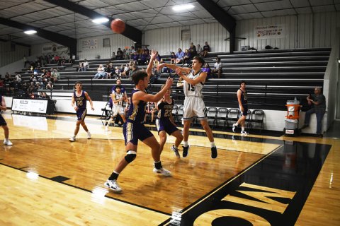 Trenton Meisetschleager with a jump pass against Shiner on Thursday. Photo by Mark Lube