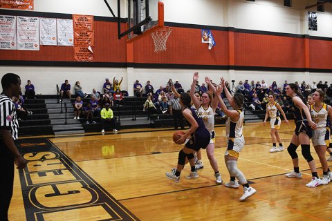 Rylee Vancura heads toward the bucket in the second half. Photo by Mark Lube.