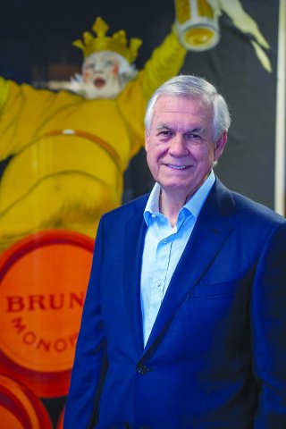 Carlos Alvarez