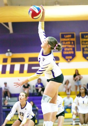 Callie Sevcik makes a play on the ball against Flatonia. Photo courtesy of Photos by Lori Raabe.