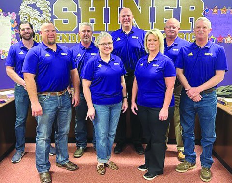 SISD school board members were recognized for “School Board Appreciation Month.” Pictured are, left to right, are board members Bucky Boehm, Jared Boedeker, Tommy Schuette, Julie Gamez, Superintendent Alex Remschel, board members Michelle Werner Mendel, Vice President Tim Kalich, and President Dan Stafford. Photo by Clayton Kelley.