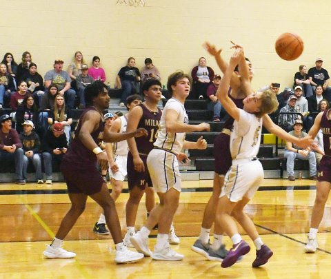 The Shiner boys basketball team had several players win All-District including Jared Simper and Boe Boehm. Photo by Mark Lube. 