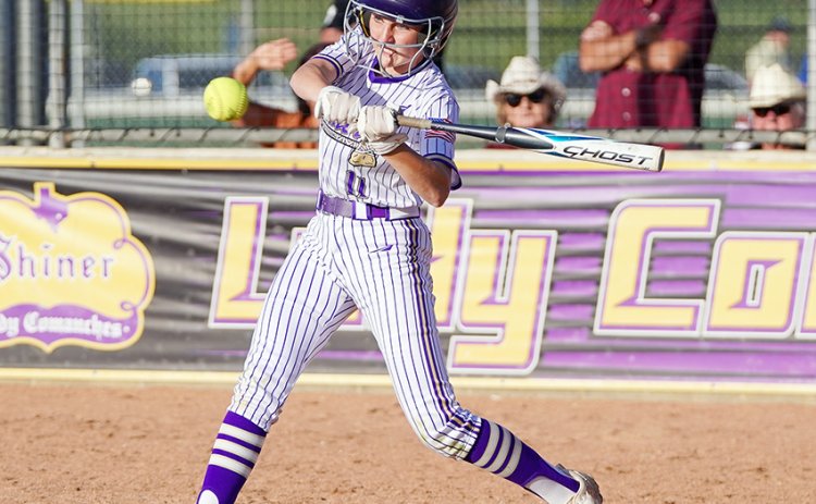 Jo Caka got a hit and brought in one run against Ganado on Friday. Photo courtesy of Photos by Lori Raabe.