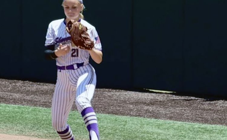 First baseman Cami Cowan had nine putouts. Photo courtesy of Louann Heinsohn